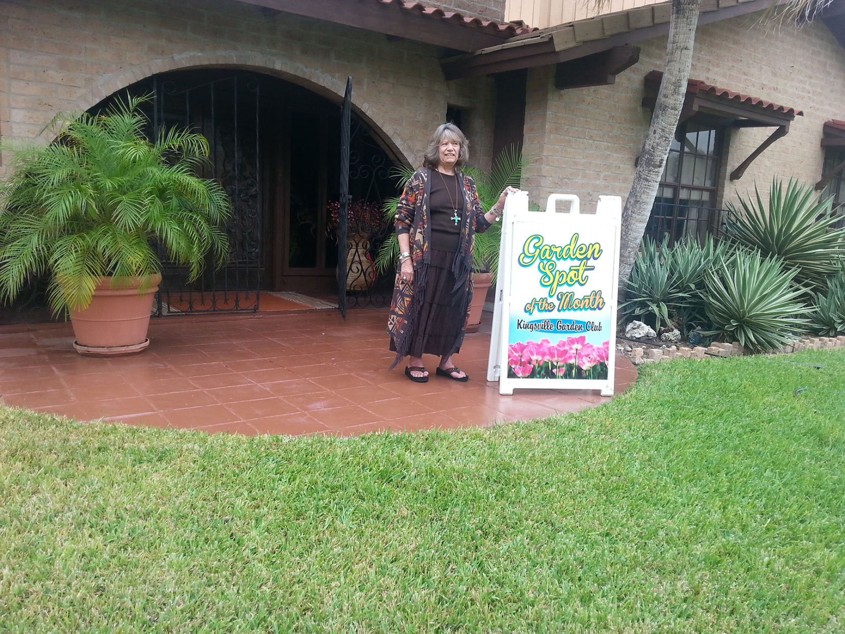 Garden Club's 'Yard of the Month'